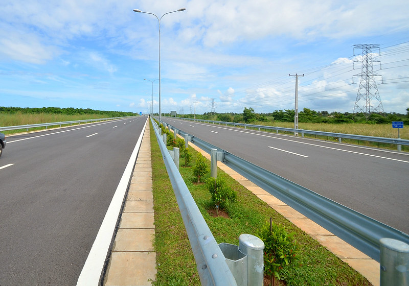 Colombo - Katunayake Expressway - Featured image